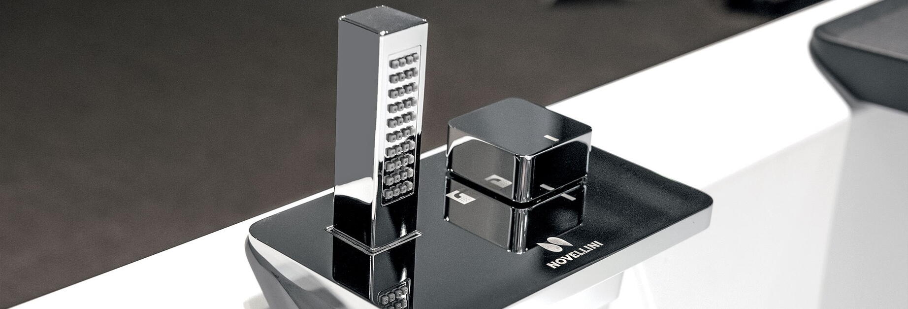 quel-est-lemplacement-ideal-pour-votre-robinet-de-baignoire