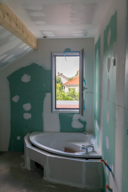 salle de bains en construction