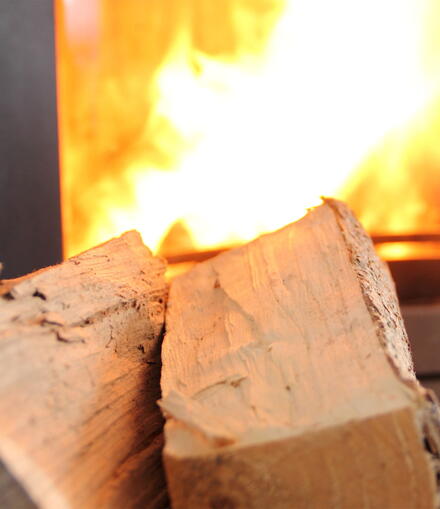 guides-conseils-chauffage-choisir-poele-bois-granules-01