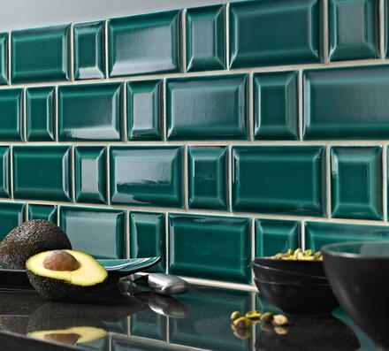 Carrelage métro pose en bâton rompu