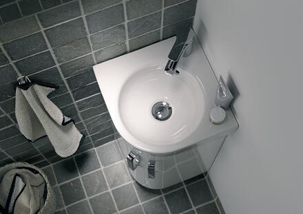 installer un lave-mains dans les toilettes
