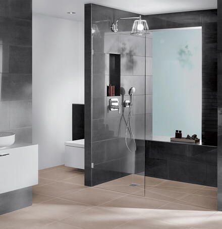 séparation entre les toilettes et la salle de bains