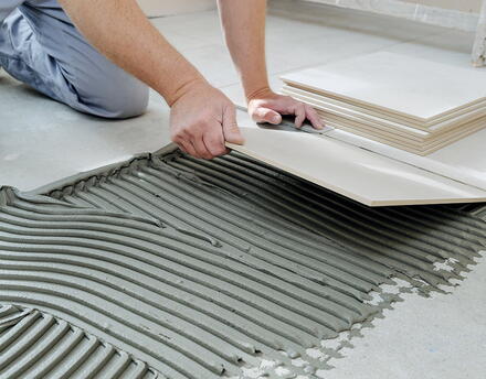 nettoyage du carrelage après des travaux 