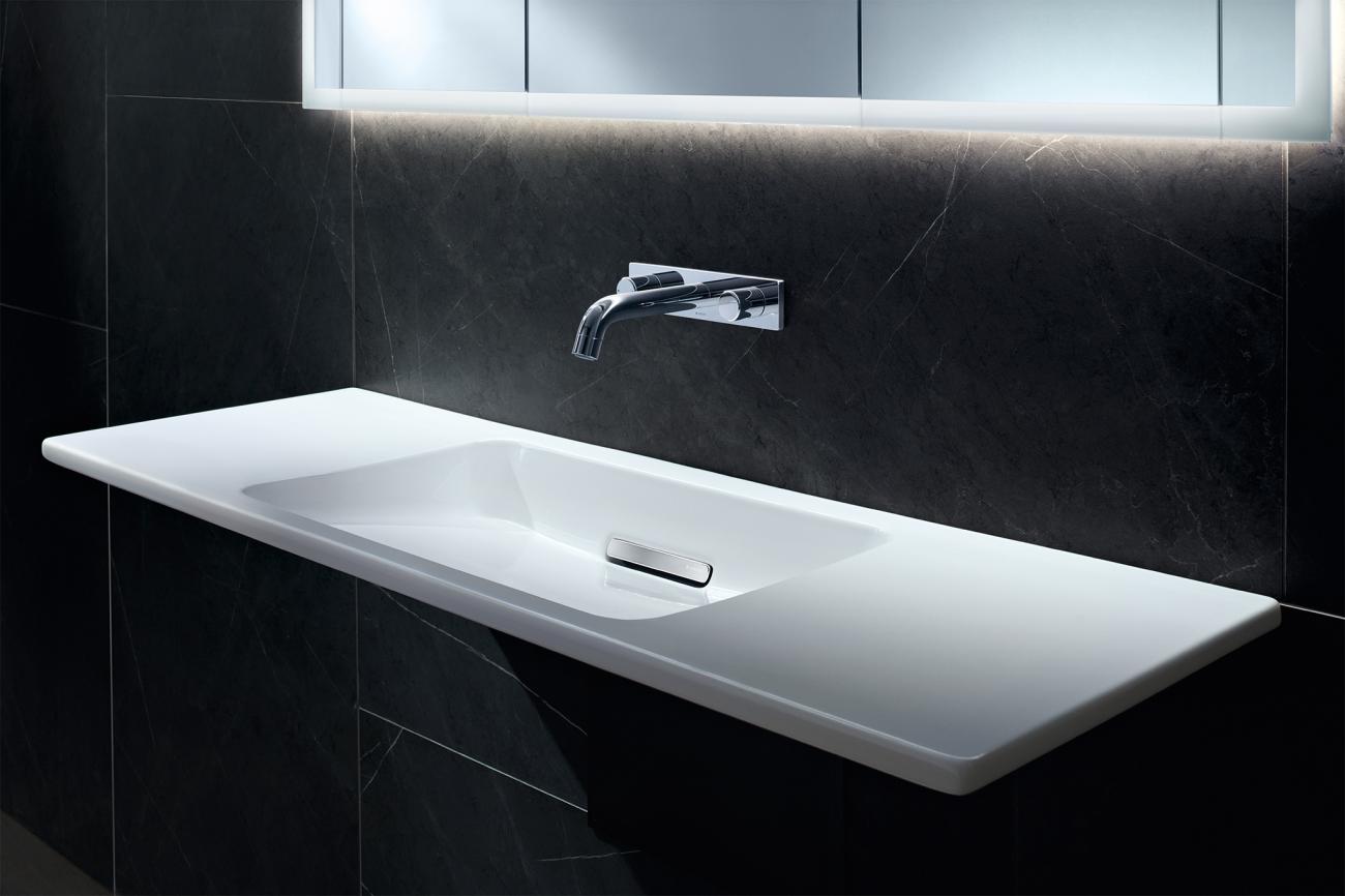 Suspendu comme en apesanteur